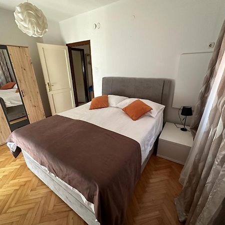 Apartments Lili Family Zadar Bagian luar foto