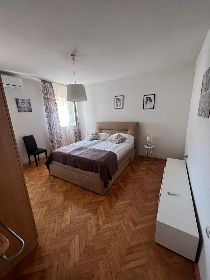 Apartments Lili Family Zadar Bagian luar foto