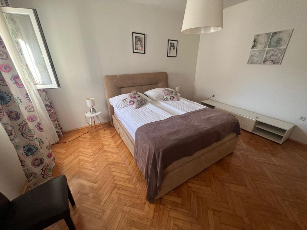 Apartments Lili Family Zadar Bagian luar foto
