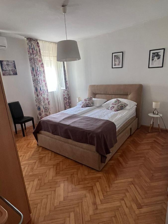 Apartments Lili Family Zadar Bagian luar foto