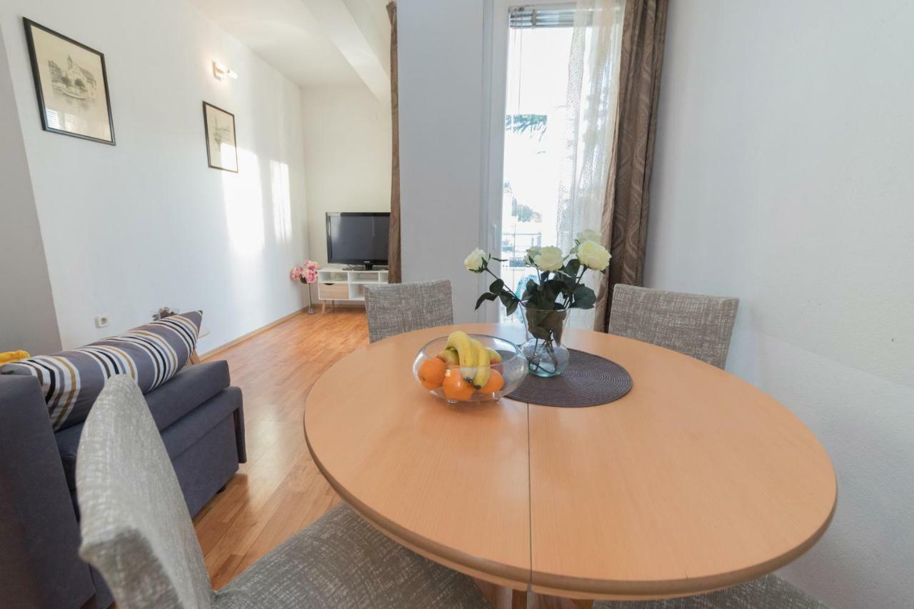 Apartments Lili Family Zadar Bagian luar foto